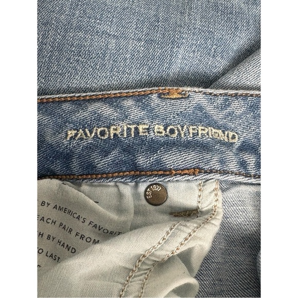 American Eagle Favorite Boyfriend Jeans Size 20 Super Stretch Light Wash - Picture 6 of 8